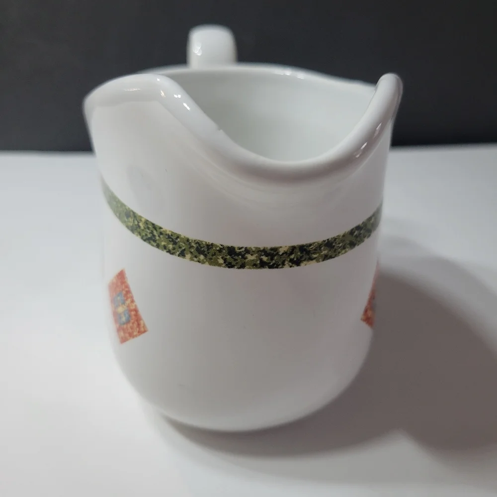 Corelle Sand Art Gravy Boat 2 Cup Pitcher